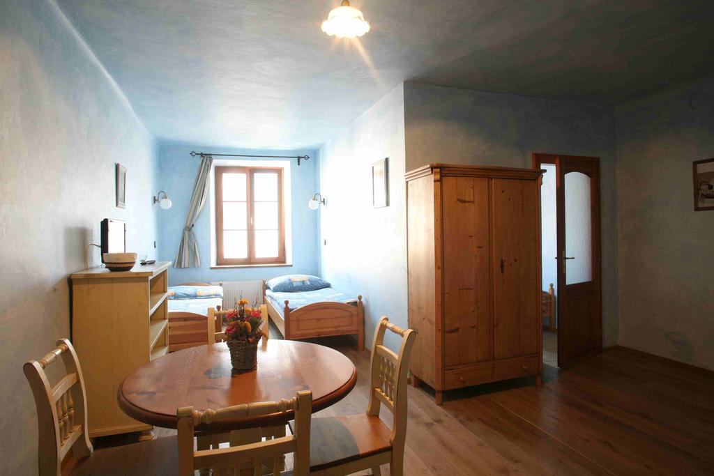Apartmany Reve Тршебонь Экстерьер фото